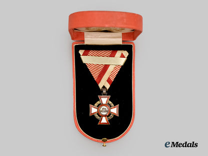 austria,_imperial._a_military_merit_cross,_i_i_i_class_with_war_decoration,_by_moritz_tiller_of_vienna___m_n_c6855