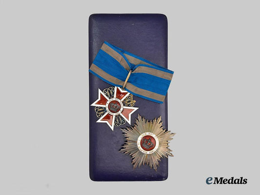 romania,_kingdom._an_order_of_the_romanian_crown,_grand_officer_set,_by_j._resch,_in_case___m_n_c6860