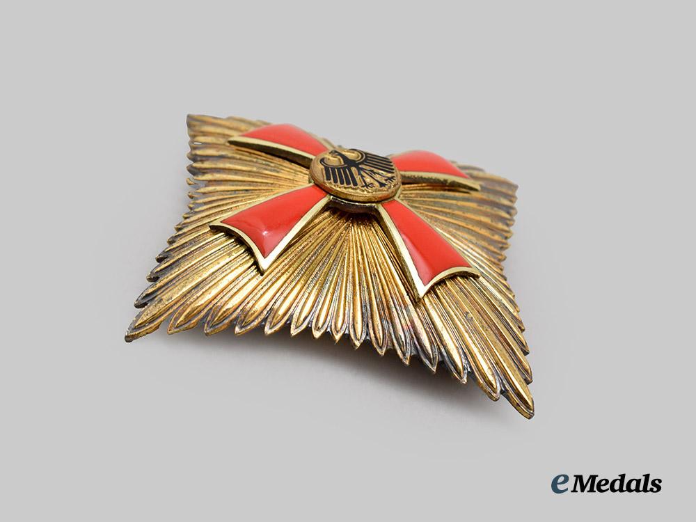 germany,_federal_republic._an_order_of_merit_of_the_federal_republic_of_germany,_knight_commander_with_case,_by_steinhauer&_lück___m_n_c6888