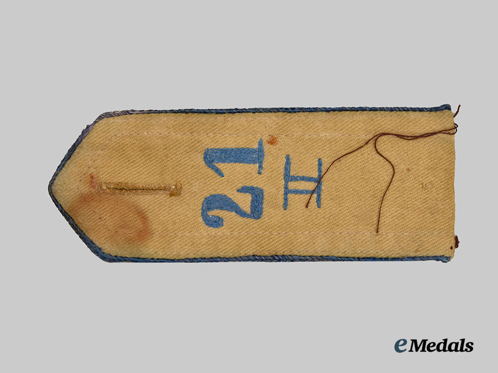 germany,_h_j._a4th_oberbann_shoulder_strap___m_n_c6944