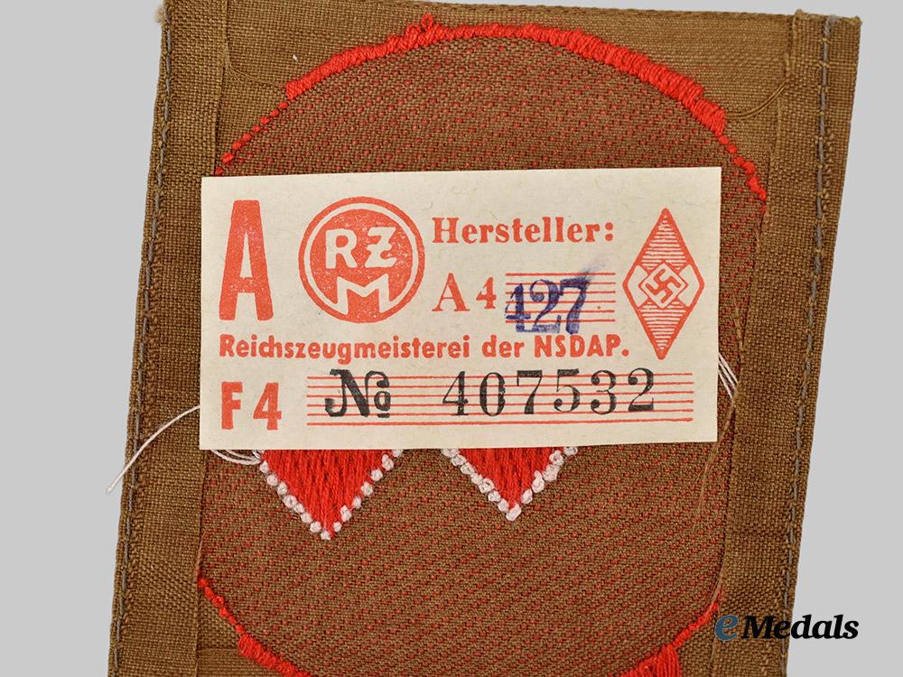 germany,_h_j._a_mint_d_j_jungenschaftsführer-_fähnleinführer_sleeve_insignia,_by_lucas&_vorsteher___m_n_c6954