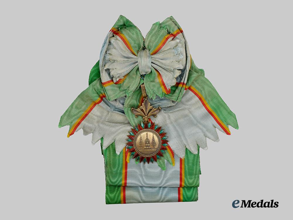 thailand,_kingdom._an_order_of_the_crown,_grand_cross,_c.1945___m_n_c6963