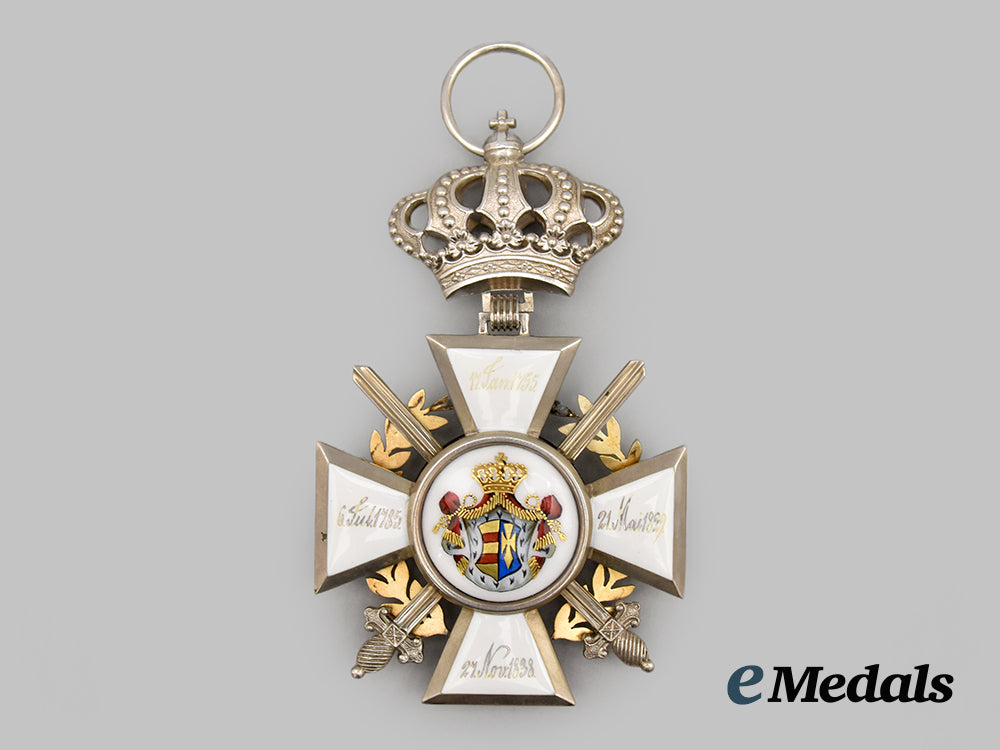 oldenburg,_grand_duchy._a_rare_house_and_merit_order_of_peter_friedrich_ludwig,_grand_cross_with_swords,_oak_leaves,_and_breast_star,_published_example_by_knauer___m_n_c7003