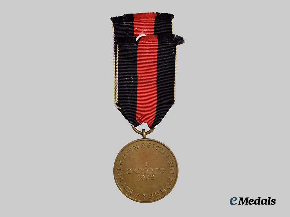 germany,_third_reich._a_mixed_lot_of_awards_for_military_and_civil_service___m_n_c7005