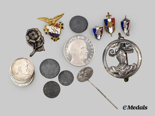 international._a_mixed_lot_of_coins_and_badges___m_n_c7026
