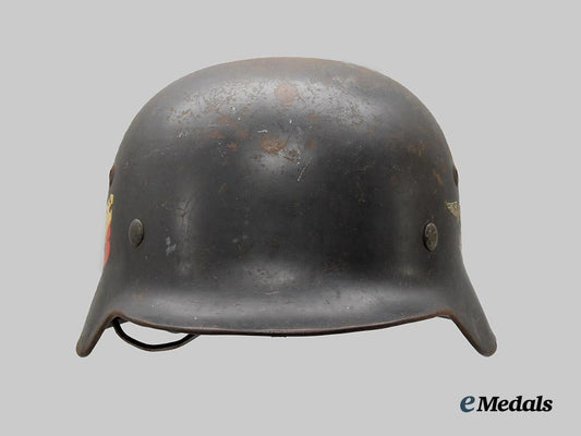 germany,_luftwaffe._an_m40_stahlhelm,_double_decal_and_owner-_attributed_example,_by_eisenhüttenwerke_thale___m_n_c7040