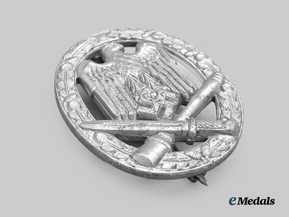 germany,_wehrmacht._a_general_assault_badge,_c.1943___m_n_c7106
