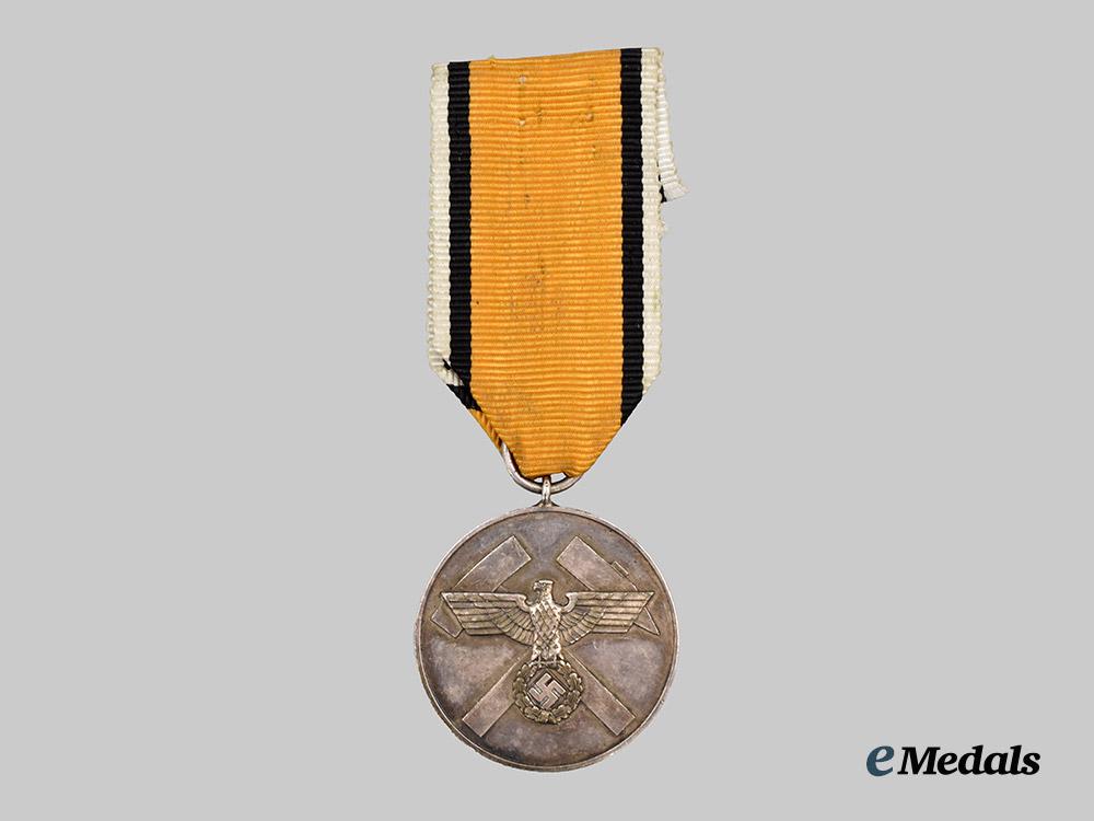 germany,_third_reich._a_mine_rescue_honour_decoration___m_n_c7108