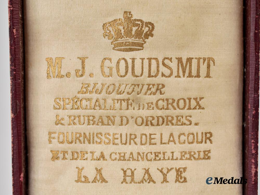 a_fine_case_for_the_military_order_of_william;3_rd_or4_th_class_by_m.j_goudsmit___m_n_c7126