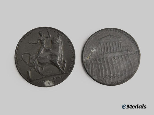 germany,_third_reich._a_pair_of1942_vienna_european_youth_congress_commemorative_badges,_by_friedrich_orth___m_n_c7154