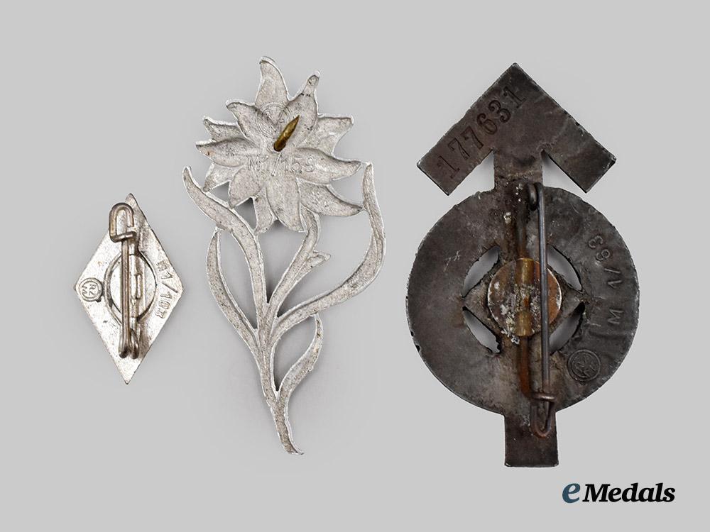 germany,_h_j._a_mixed_lot_of_badges___m_n_c7169