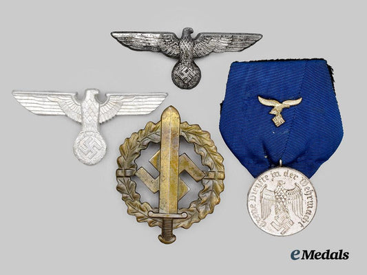 germany,_third_reich._a_lot_of_four_medals,_awards,_and_insignia___m_n_c7183