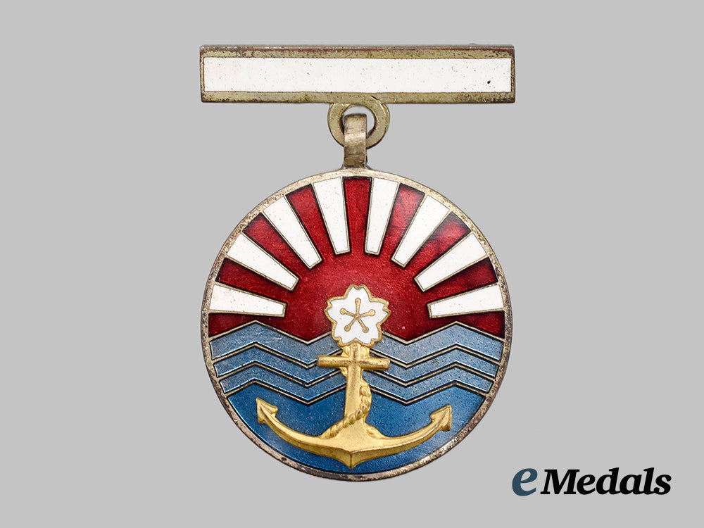 japan,_empire._a_second_war_navy_association_merit_badge___m_n_c7200