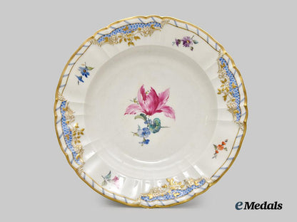 Germany, Imperial. A Porcelain Dish from a Dinner Service of Kaiser Wi – eMedals