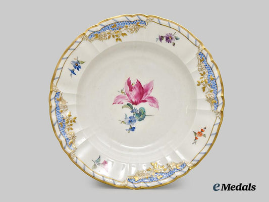 germany,_imperial._a_porcelain_dish_from_a_dinner_service_of_kaiser_wilhelm_i,_by_königliche_porzellan-_manufaktur___m_n_c7204