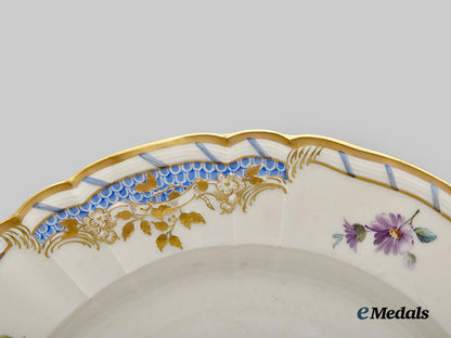 germany,_imperial._a_porcelain_dish_from_a_dinner_service_of_kaiser_wilhelm_i,_by_königliche_porzellan-_manufaktur___m_n_c7205