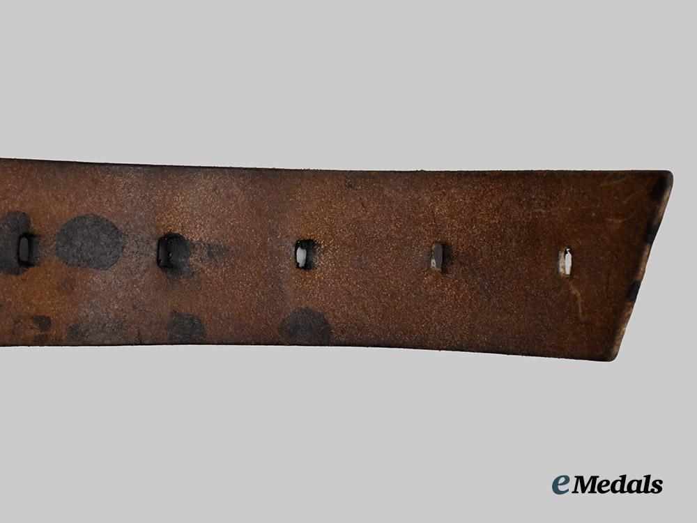 germany,_h_j._a_bund_deutscher_mädel_belt_and_buckle,_maker-_marked_examples___m_n_c7207