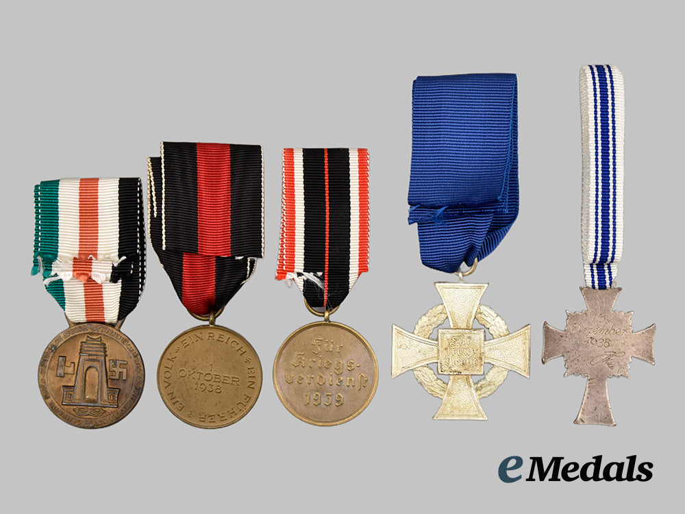 germany,_third_reich._a_mixed_lot_of_decorations___m_n_c7220