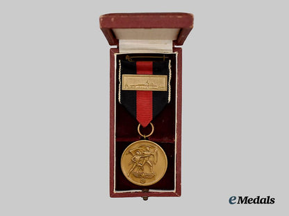 germany,_third_reich._a_sudetenland_medal,_with_prague_castle_bar_and_case___m_n_c7226