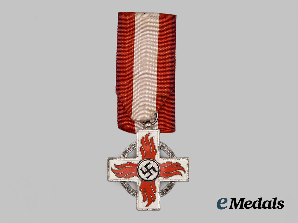 germany,_third_reich._a_fire_brigade_honour_decoration,_i_i_class_with_case___m_n_c7237