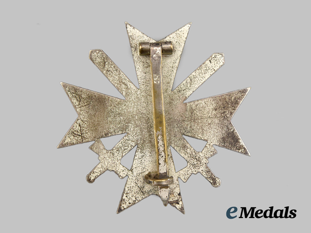 germany,_wehrmacht._a_war_merit_cross,_i_class_with_swords_and_case,_by_julius_bauer&_söhne___m_n_c7259