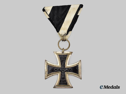 germany,_imperial._a1914_iron_cross_i_i_class,_with_rare_case_for_austrian-_style_ribbon___m_n_c7264
