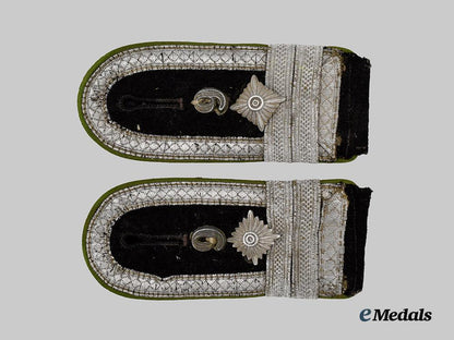 germany,_s_s._a_set_of_waffen-_s_s_gebirgsjäger_officer_candidate_shoulder_straps___m_n_c7308