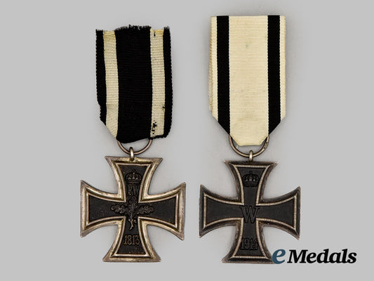 germany,_imperial._a_pair_of1914_iron_cross_i_i_class,_combatant_and_non-_combatant_issue___m_n_c7308