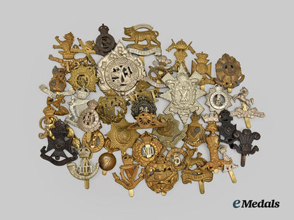 united_kingdom._a_lot_of_forty-_one_first_war_era_cap,_collar_and_glengarry_badges___m_n_c7312