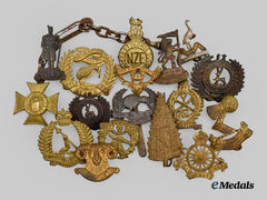 New Zealand. A Lot of Seventeen First War Cap and Collar Badges