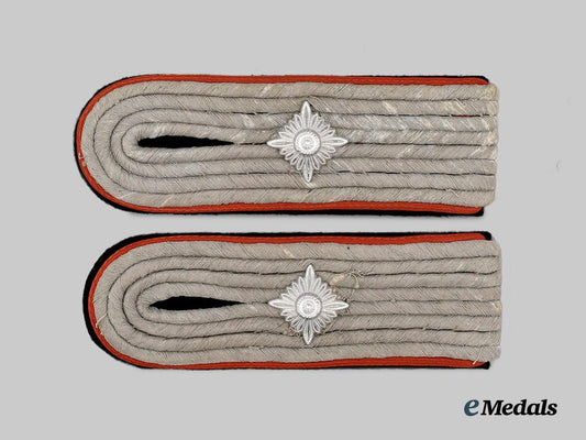 germany,_s_s._a_set_of_waffen-_s_s_flak/_artillery_obersturmführer_shoulder_boards___m_n_c7319