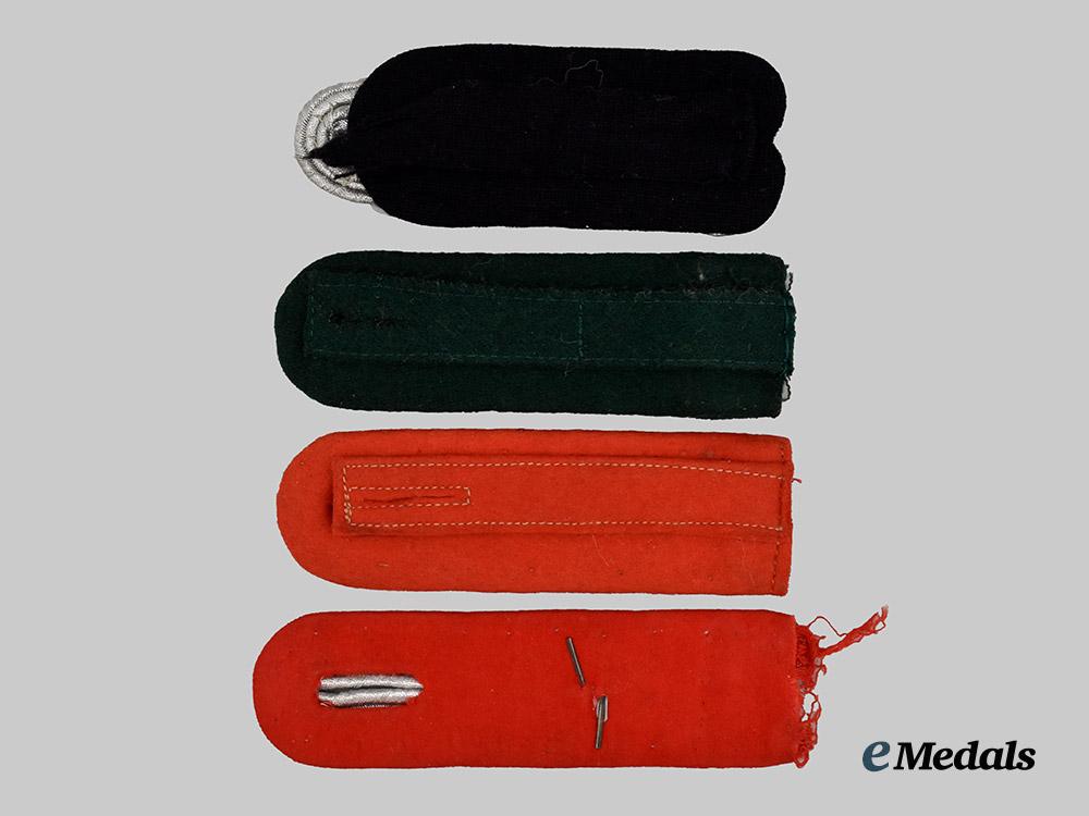 germany,_wehrmacht._a_mixed_lot_of_officer-_grade_shoulder_boards_for_wehrmacht_and_customs_personnel___m_n_c7325