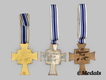 germany,_third_reich._a_mixed_lot_of_honour_crosses_of_the_german_mother,_all_grades___m_n_c7369