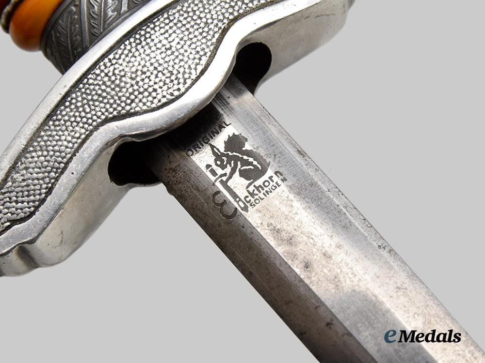 germany,_luftwaffe._an_officer’s_dress_dagger,_second_pattern,_by_carl_eickhorn___m_n_c7390