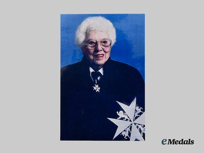 canada,_commonwealth._a_lot_of_st._john_ambulance_awards_and_documents_to_e._bernice_price,_hamilton,_ontario_superintendent___m_n_c7395