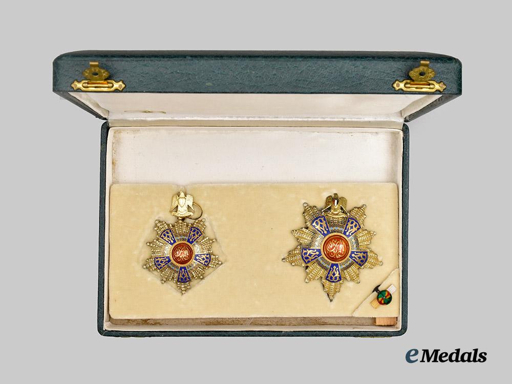 egypt,_kingdom._an_order_of_the_republic,_i_i_class_set_in_case___m_n_c7406