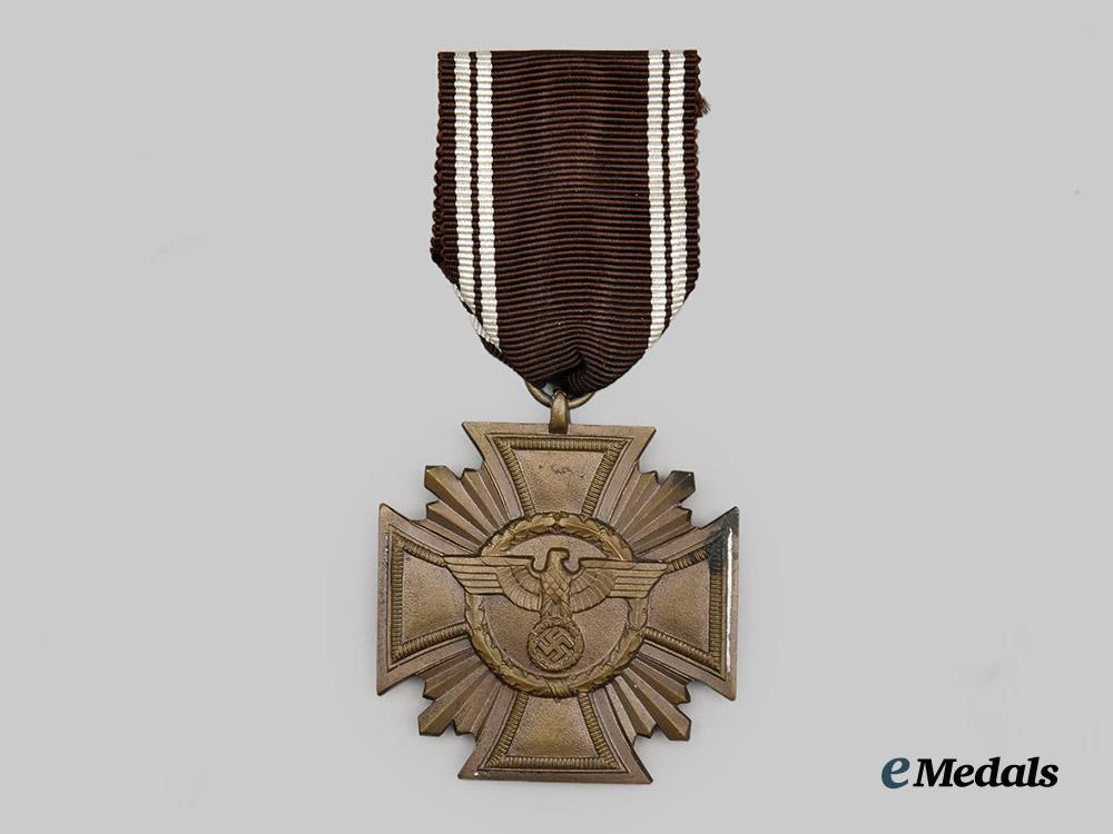 germany,_n_s_d_a_p._a_long_service_award,_i_i_i_class_for10_years_with_case,_by_förster&_barth___m_n_c7416