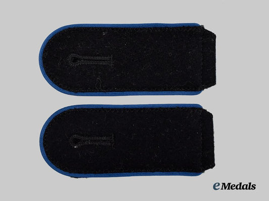 germany,_s_s._a_set_of_mint_waffen-_s_s_medical_enlisted_personnel_shoulder_straps___m_n_c7458