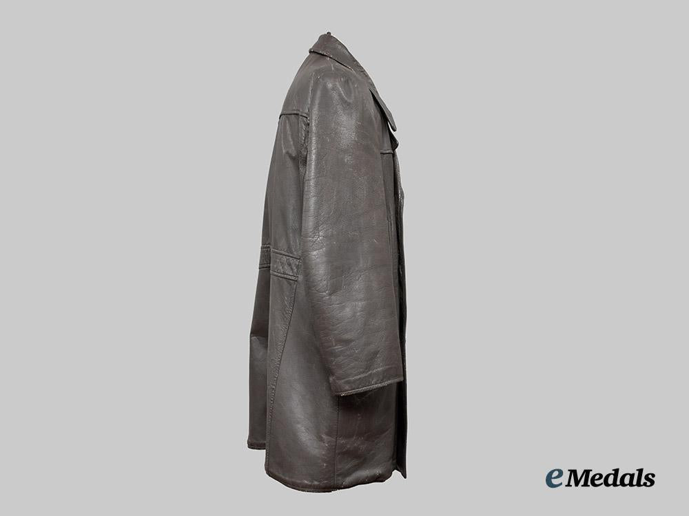 germany,_kriegsmarine._a_u-_boat_crewman’s_leather_jacket_and_trousers_set,_owner-_attributed___m_n_c7458