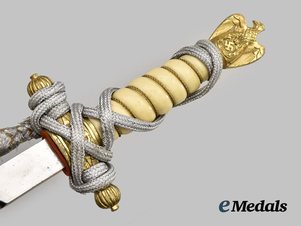 germany,_kriegsmarine._an_officer’s_dress_dagger,_by_clemen&_jung___m_n_c7479