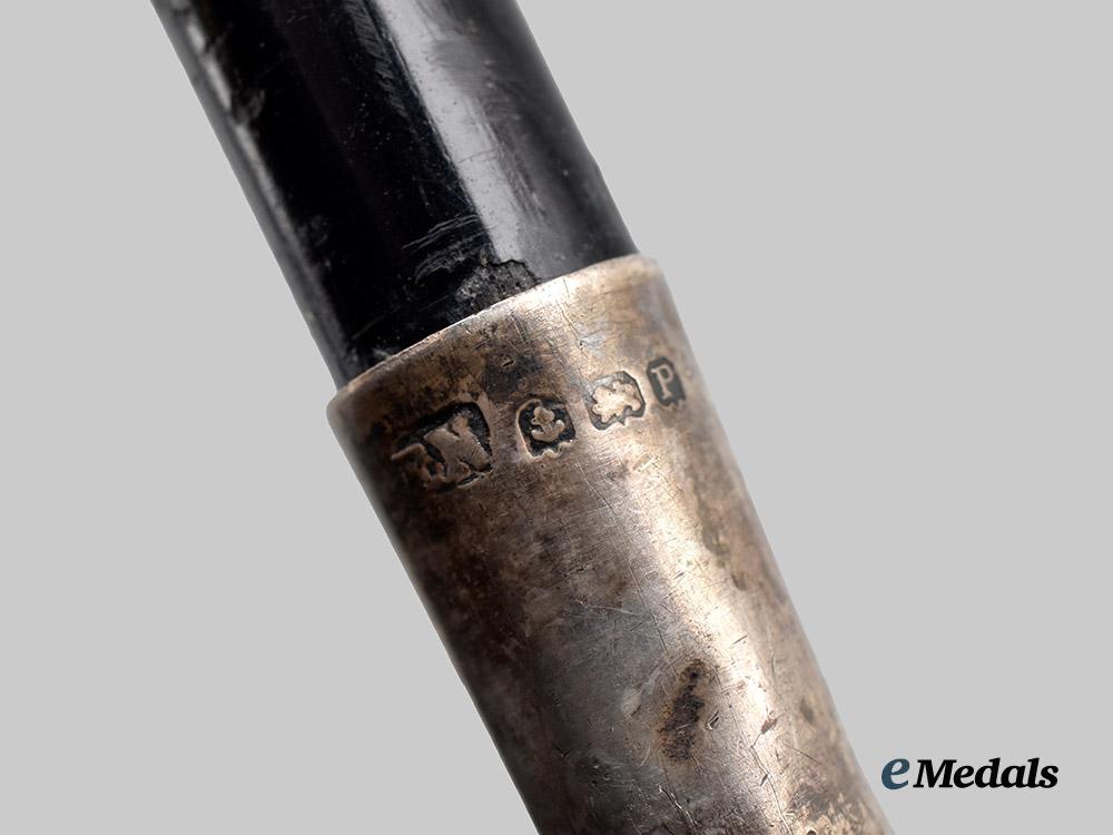 united_kingdom._a_st._john_ambulance_brigade_swagger_stick,_with_belt_and_buckle,_c.1939___m_n_c7506