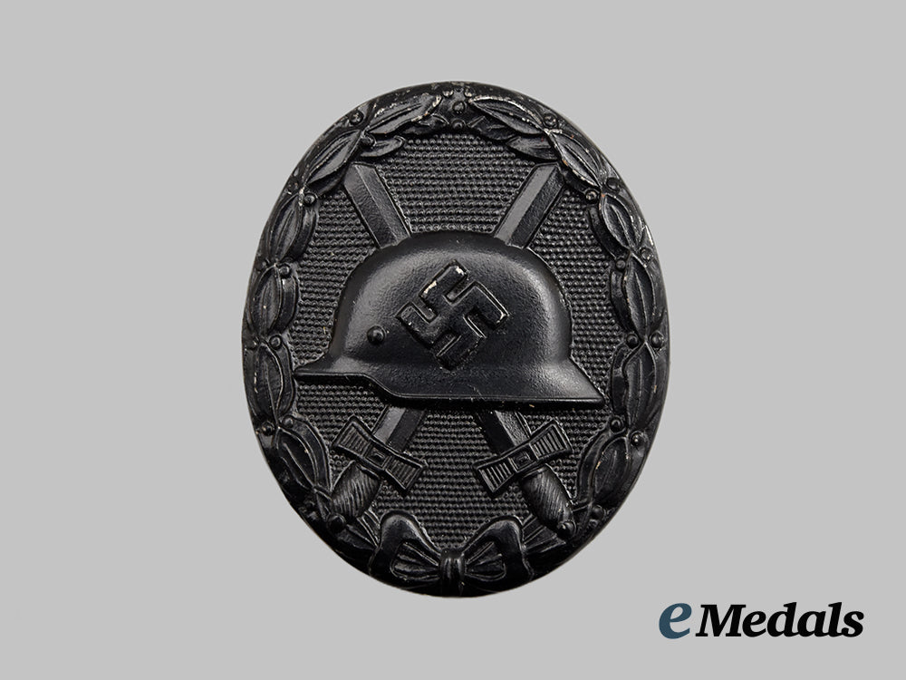 germany,_wehrmacht._a_black_grade_wound_badge,_with_case___m_n_c7514