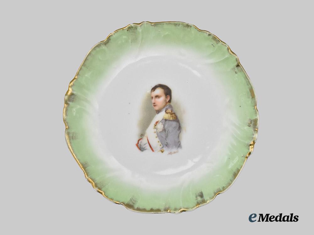 france,_republic._a_napoleon_statue,_with_commemorative_plate___m_n_c7529
