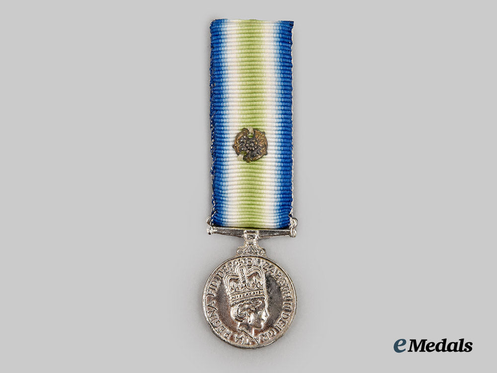 united_kingdom._an_attributed_south_atlantic_campaign_medal_in_carton.___m_n_c7530