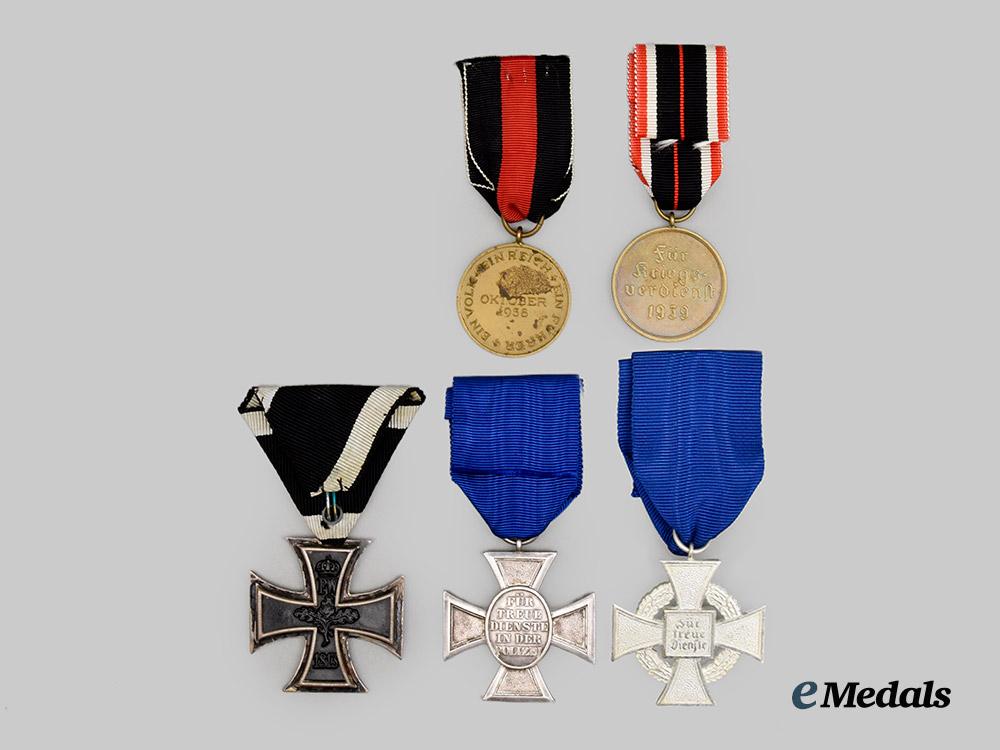 germany,_third_reich._a_mixed_lot_of_civil_and_military_awards___m_n_c7561