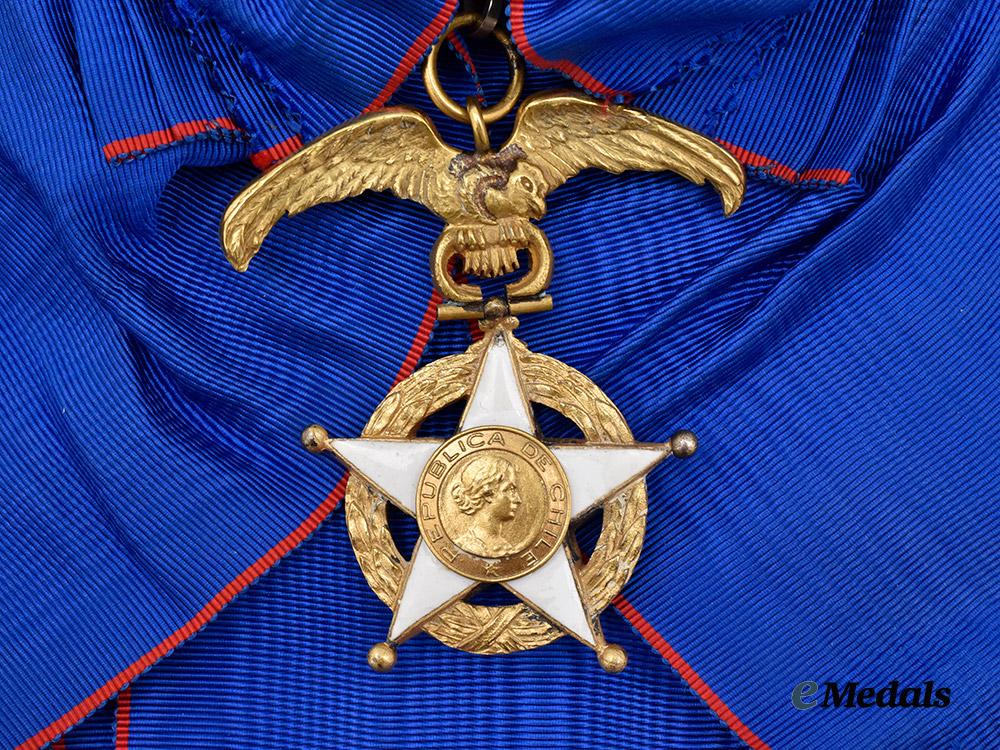 chile,_republic._an_order_of_merit,_grand_cross_sash_badge,_c.1935___m_n_c7602