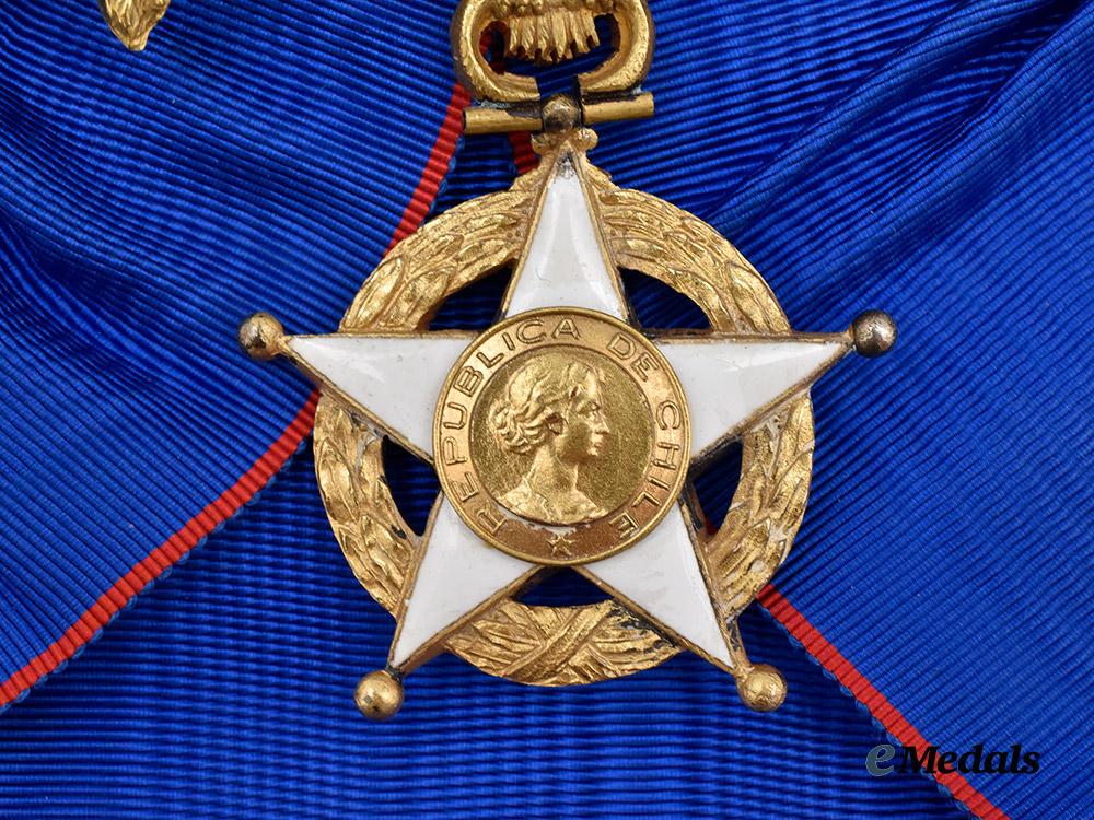 chile,_republic._an_order_of_merit,_grand_cross_sash_badge,_c.1935___m_n_c7603