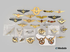 International. A Lot of Twenty-Eight Military and Civilian Wings