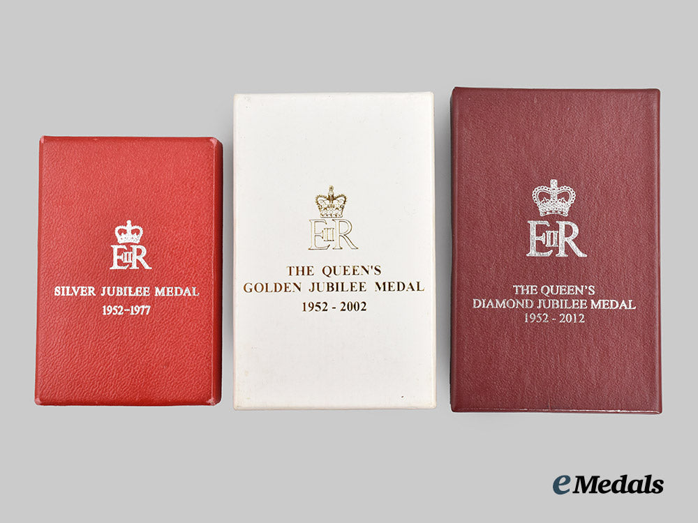 united_kingdom._a_set_of_three_queen_elizabeth_jubilee_medals.___m_n_c7617