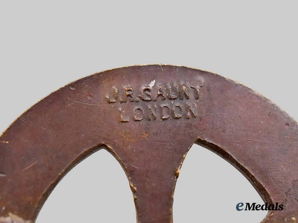 united_kingdom._a_first_and_second_war_medal_and_insignia_lot___m_n_c7786